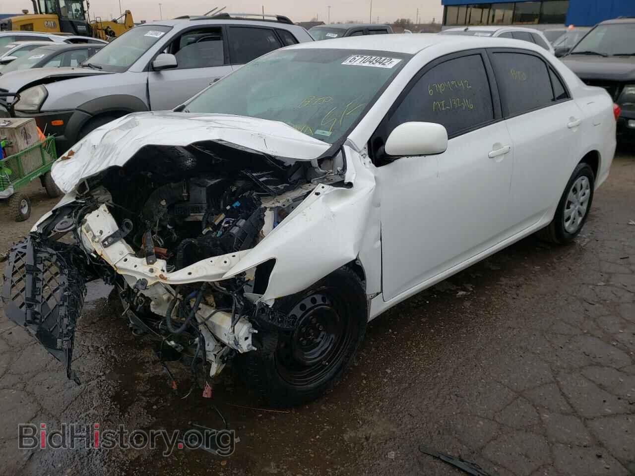 2011 TOYOTA COROLLA - VIN: JTDBU4EE4B9126532 - Фото 2