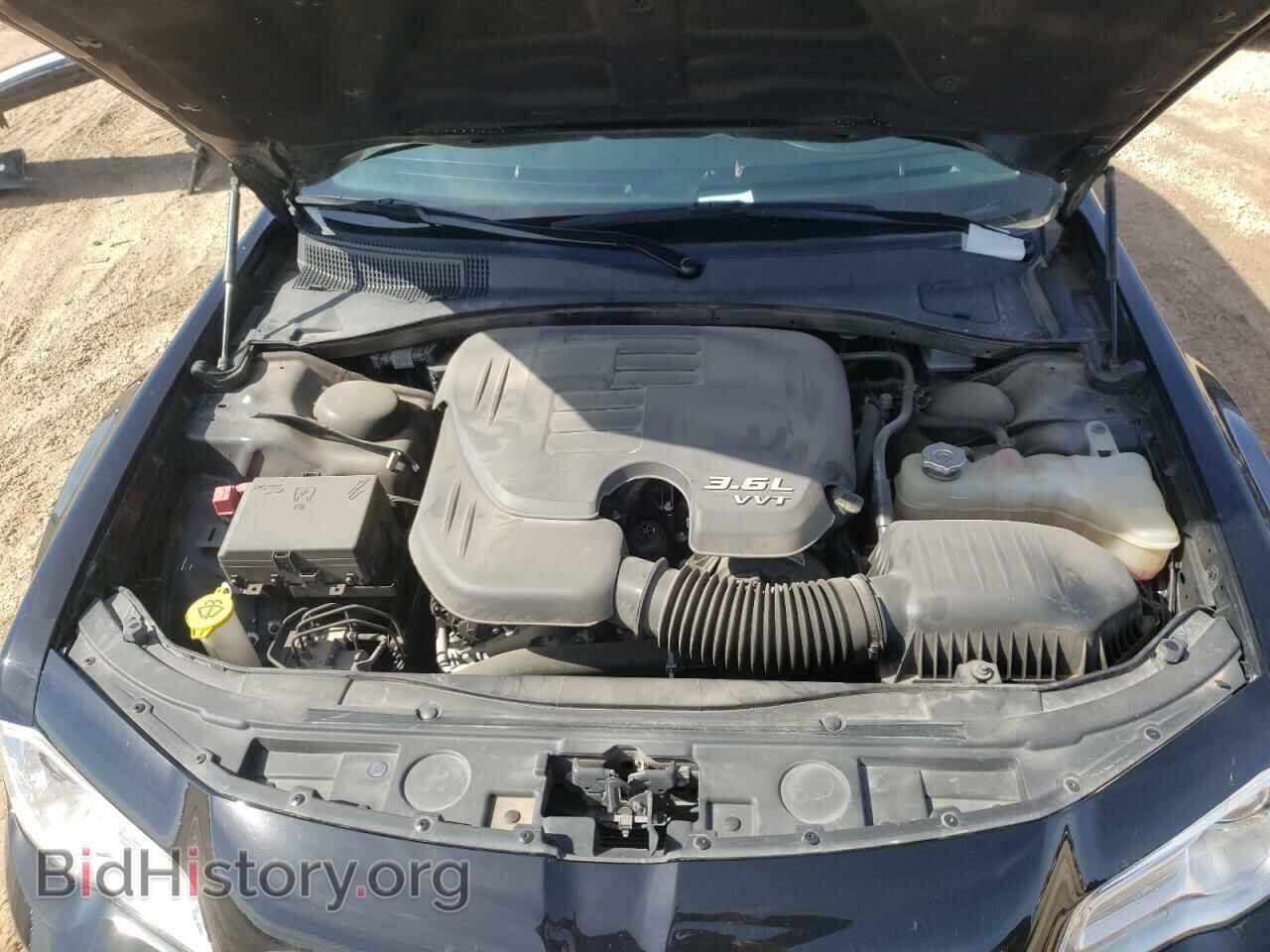 2019 CHRYSLER 300 - VIN: 2C3CCAAG4KH727165 - Фото 11