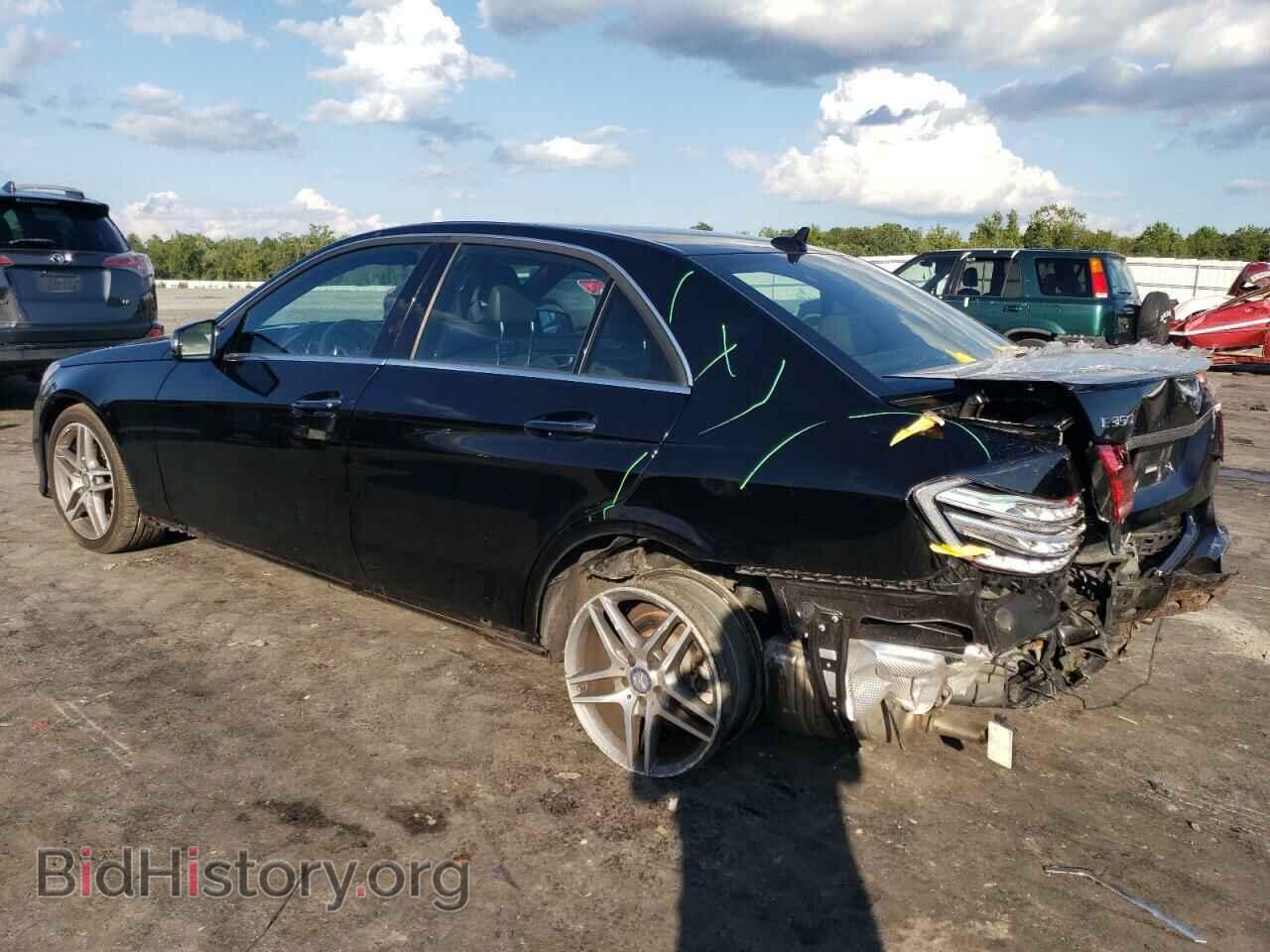 2016 MERCEDES-BENZ E-CLASS - VIN: WDDHF8JB4GB255738 - Фото 2