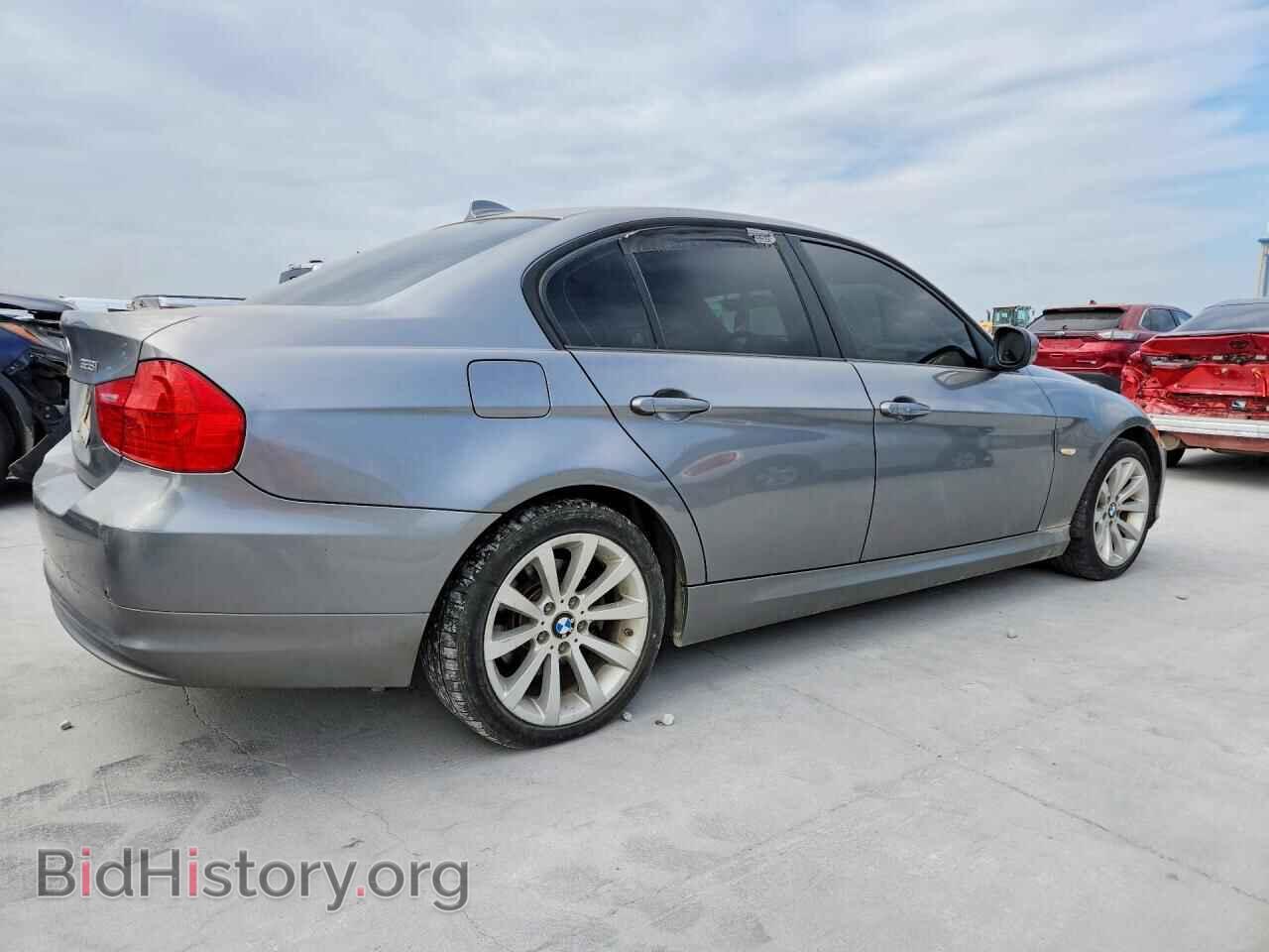 2011 BMW 3 SERIES - VIN: WBAPH7C5XBE851393 - Фото 3