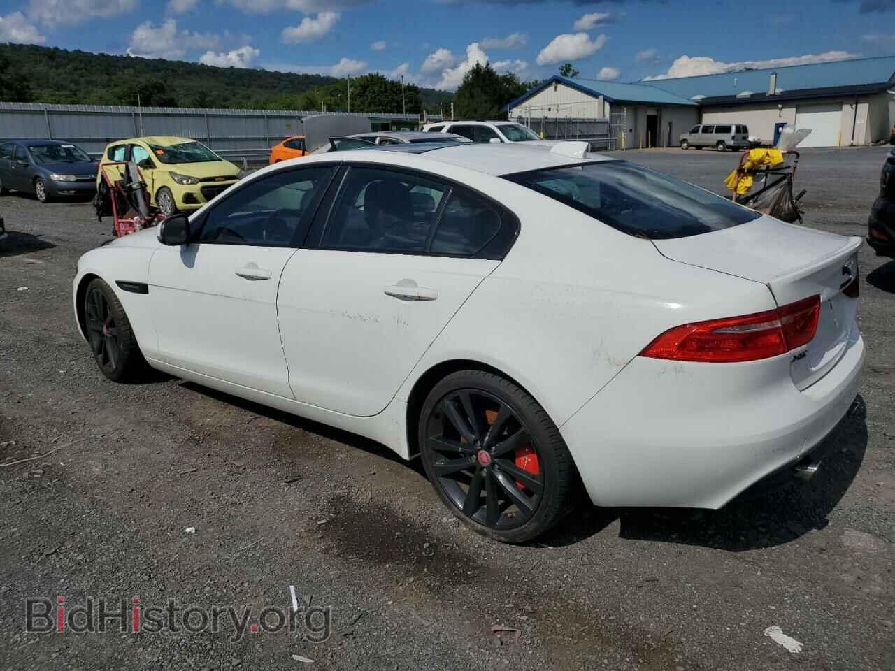 2017 JAGUAR XE - VIN: SAJAE4BV4HCP10410 - Фото 2