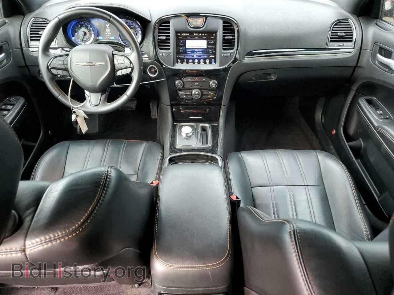 2016 CHRYSLER 300 - VIN: 2C3CCABGXGH295249 - Фото 8