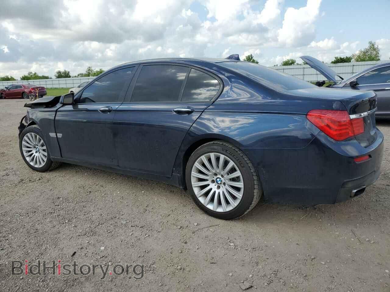 2011 BMW 7 SERIES - VIN: WBAKC6C58BC395263 - Фото 2