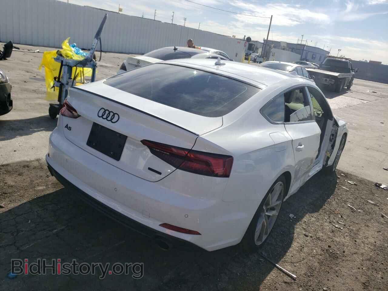 2019 AUDI A5 - VIN: WAUENCF56KA026849 - Фото 4