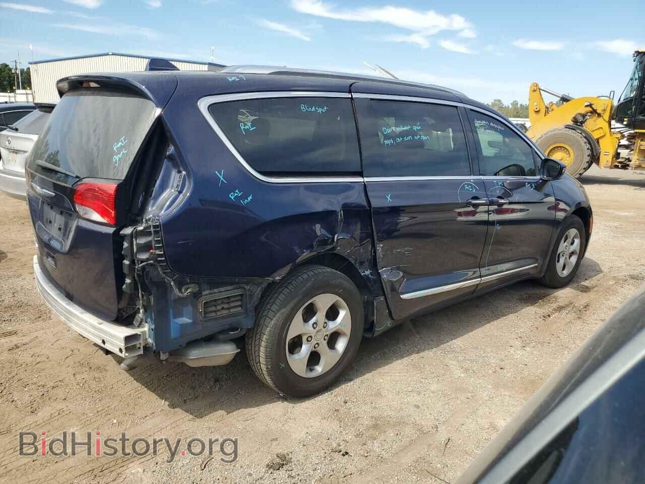2017 CHRYSLER PACIFICA - VIN: 2C4RC1EG0HR645176 - Photo 3
