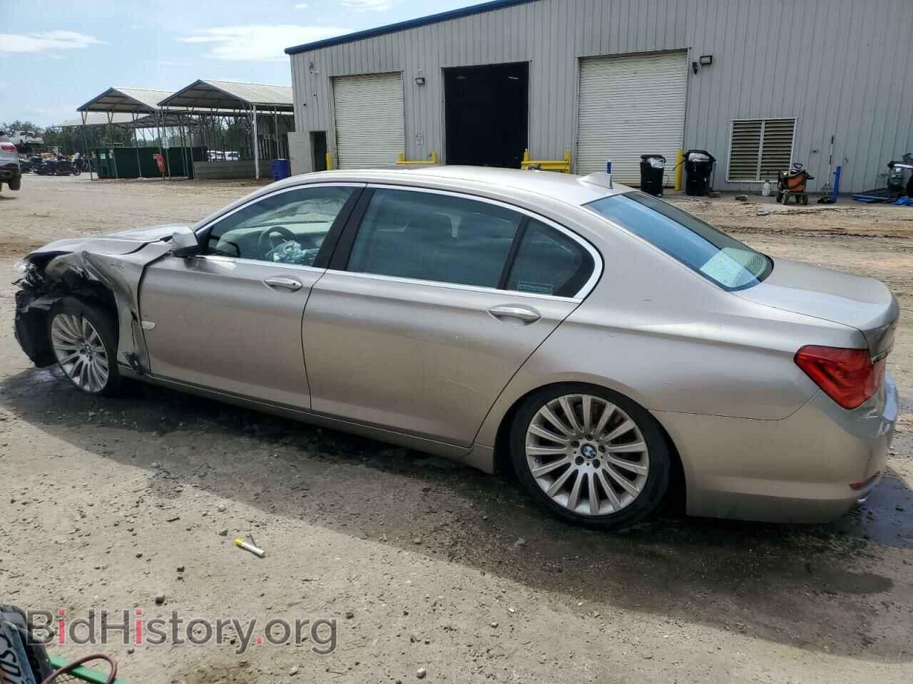 2012 BMW 7 SERIES - VIN: WBAKB8C52CC964088 - Фото 2