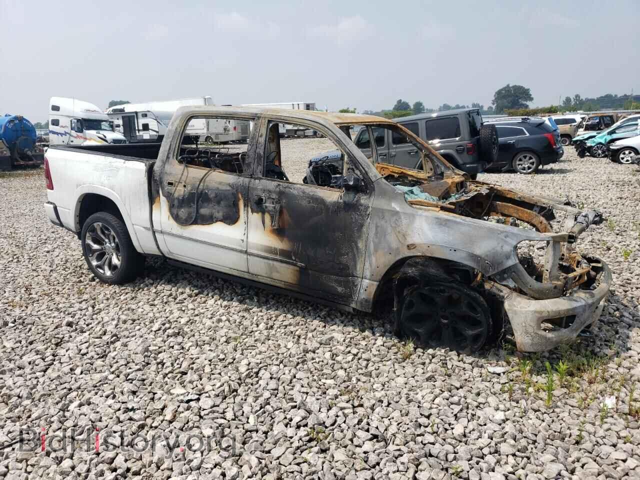 2019 RAM 1500 - VIN: 1C6SRFHT5KN602812 - Фото 4
