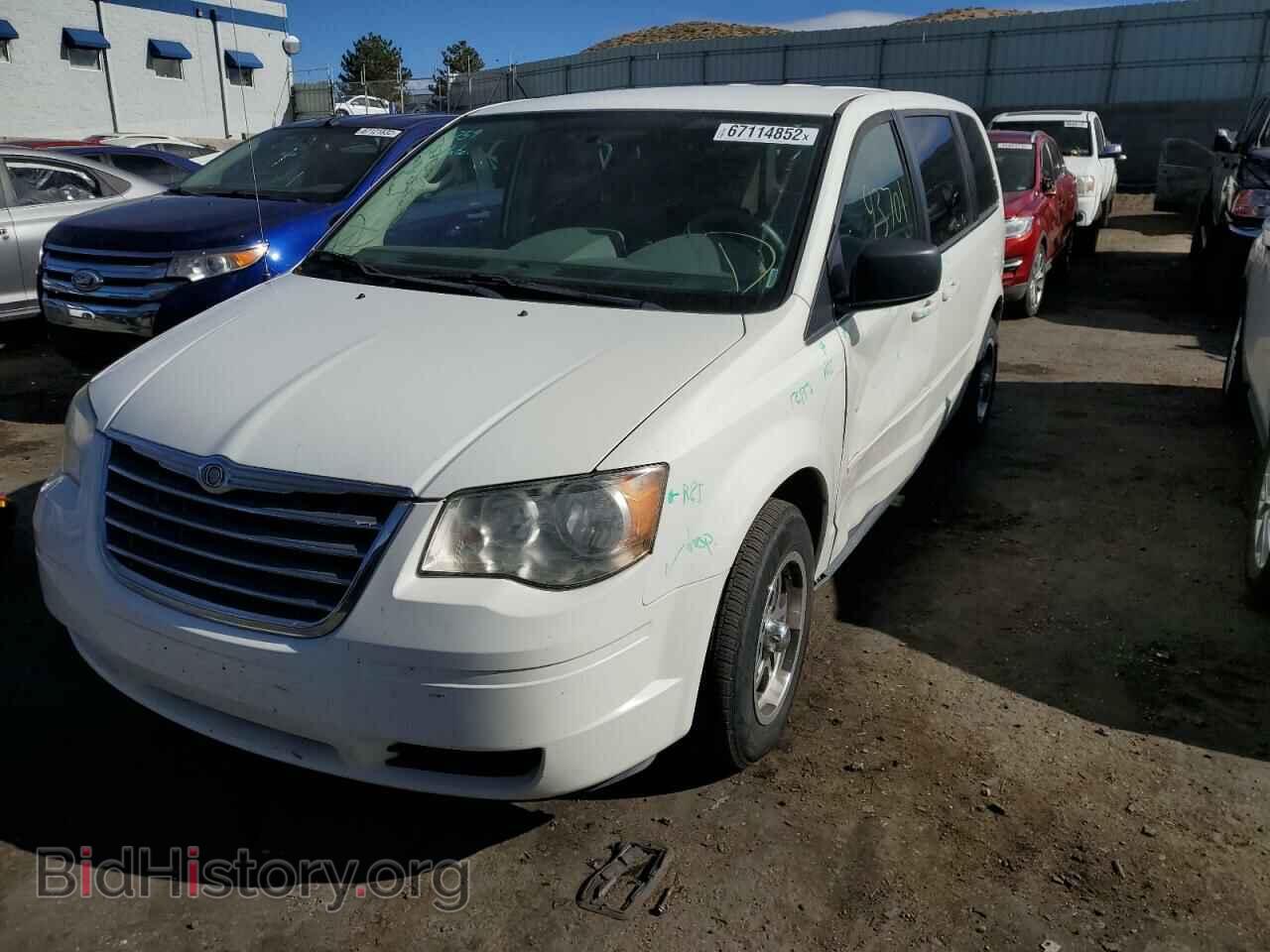2009 CHRYSLER MINIVAN - VIN: 2A8HR44E69R652543 - Фото 2