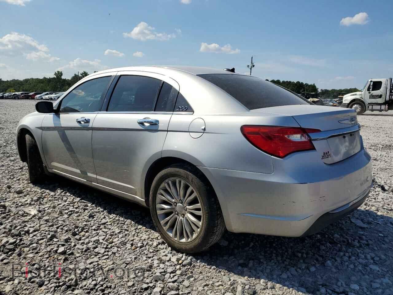 2012 CHRYSLER 200 - VIN: 1C3CCBCB9CN153064 - Фото 2