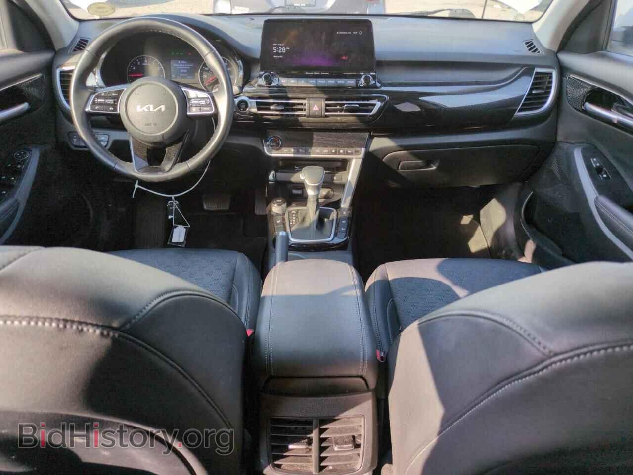 2023 KIA SELTOS - VIN: KNDERCAA9P7401567 - Фото 8
