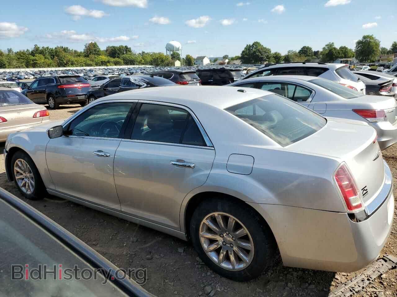 2012 CHRYSLER 300 - VIN: 2C3CCACG2CH288594 - Фото 2