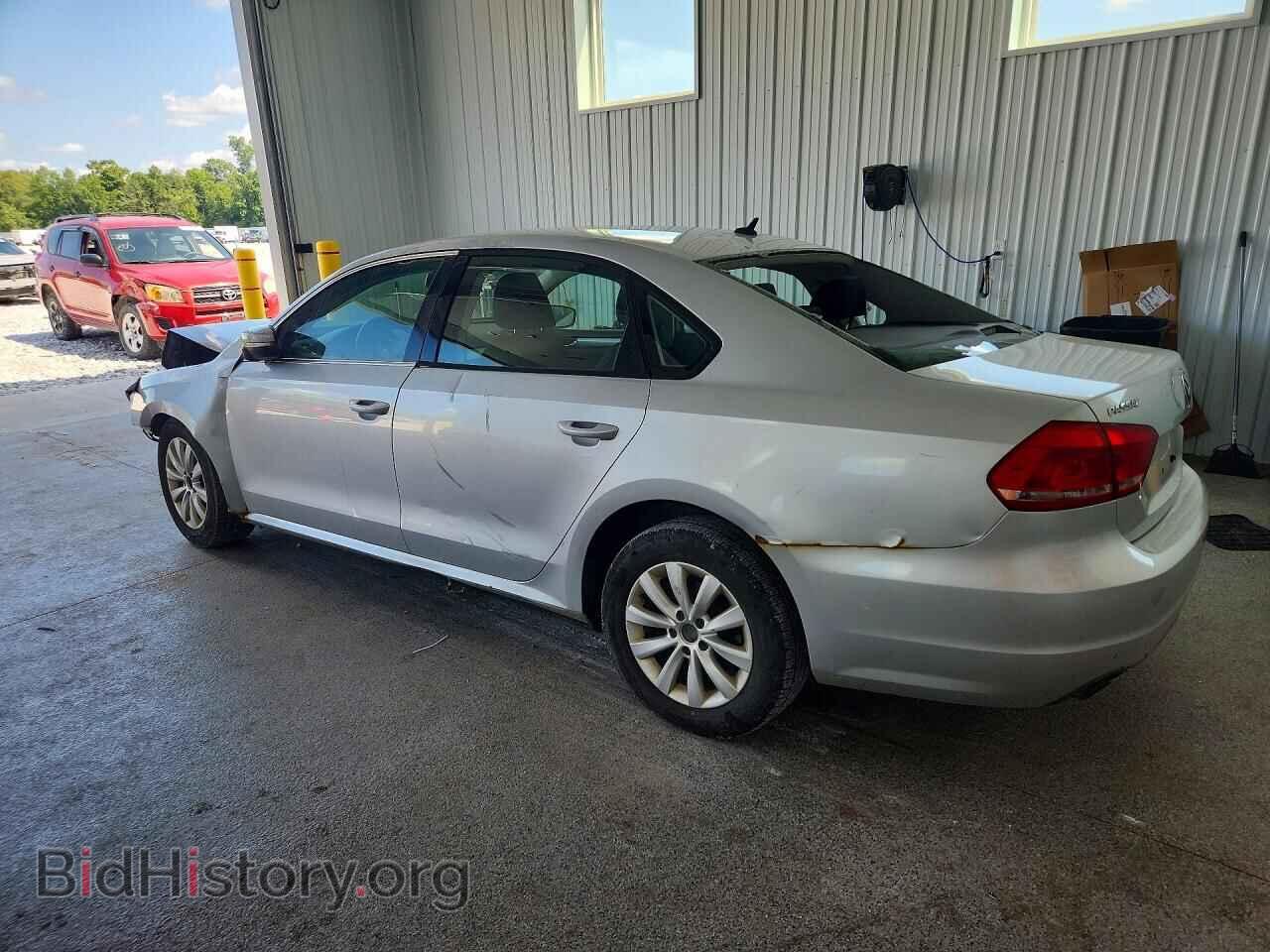 2013 VOLKSWAGEN PASSAT - VIN: 1VWAP7A30DC031221 - Photo 2
