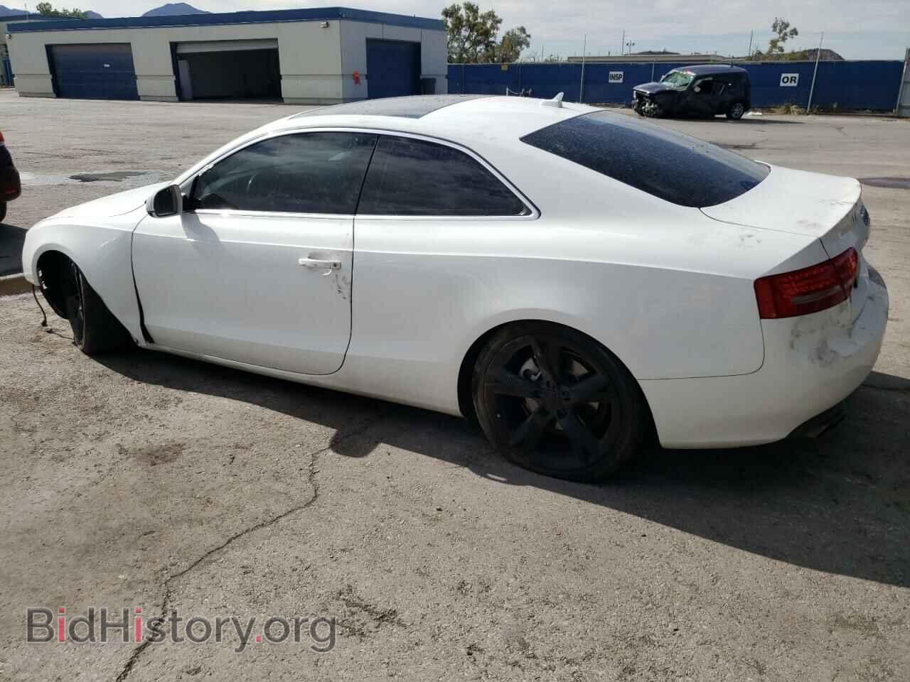 2010 AUDI A5 - VIN: WAULFAFR8AA007679 - Фото 2