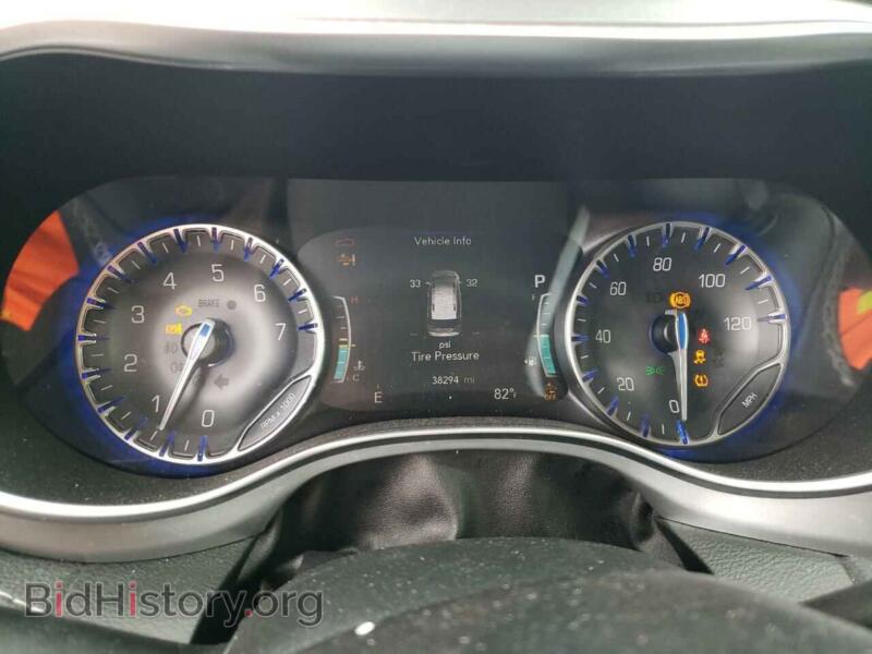 2019 Chrysler PACIFICA (VIN 2C4RC1GG3KR587584) — photo 9 of 13