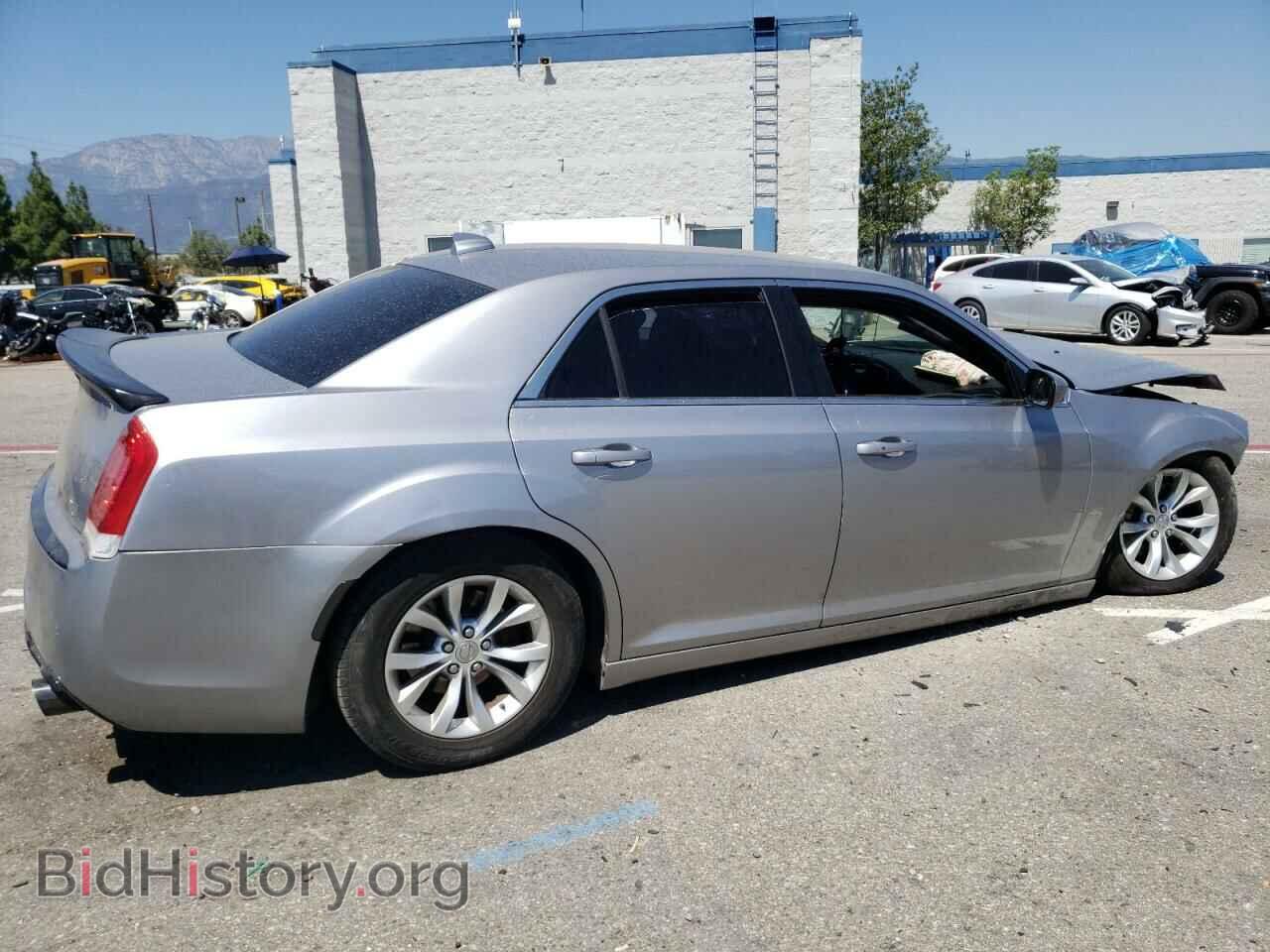 2015 CHRYSLER 300 - VIN: 2C3CCAAG6FH807332 - Фото 3