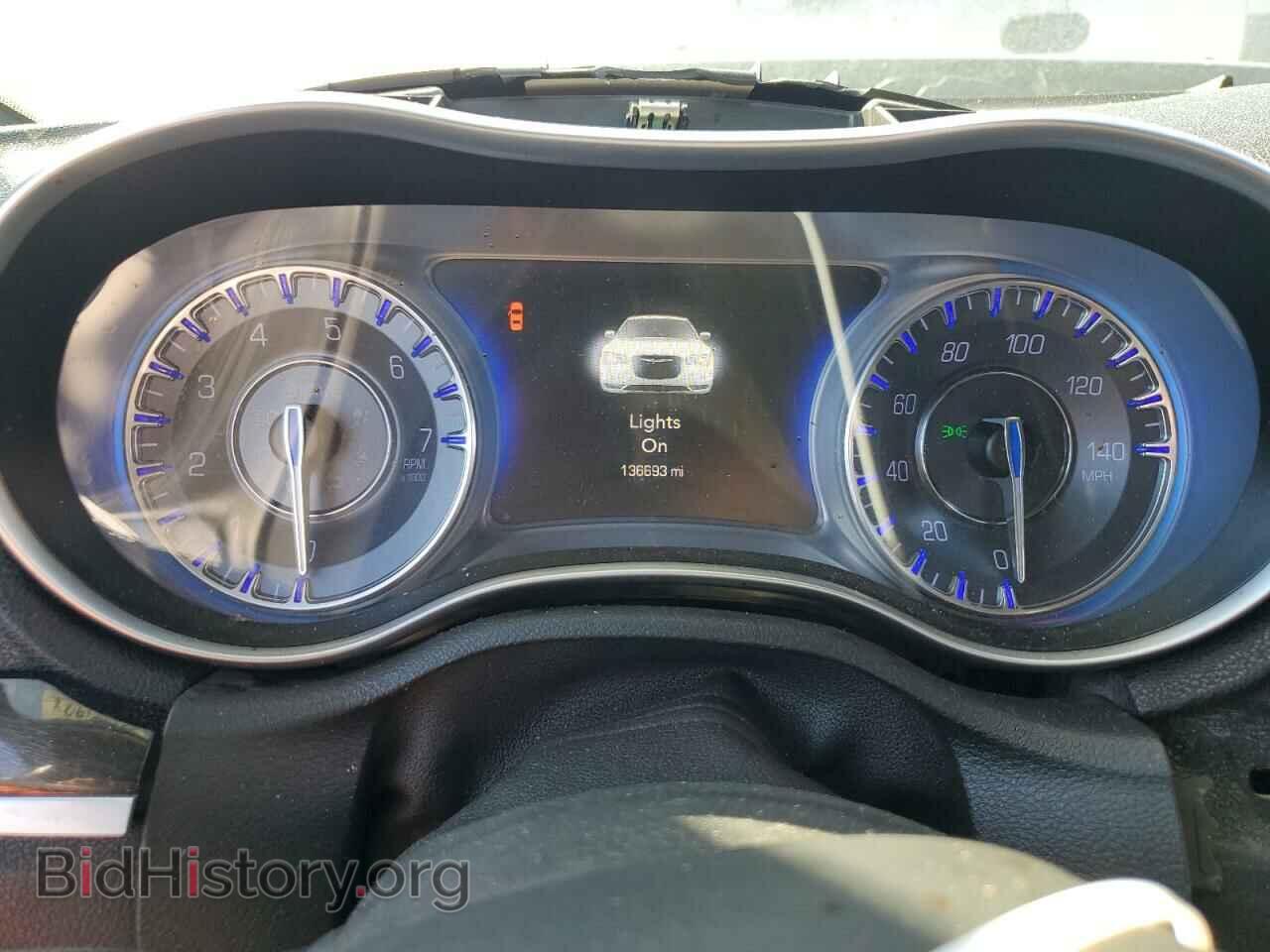 2015 CHRYSLER 300 - VIN: 2C3CCAAG6FH807332 - Фото 9