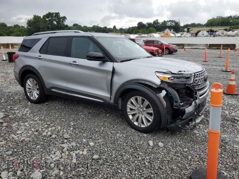 2020 Ford EXPLORER (VIN 1FMSK8FH8LGA25086) — photo 4 of 13
