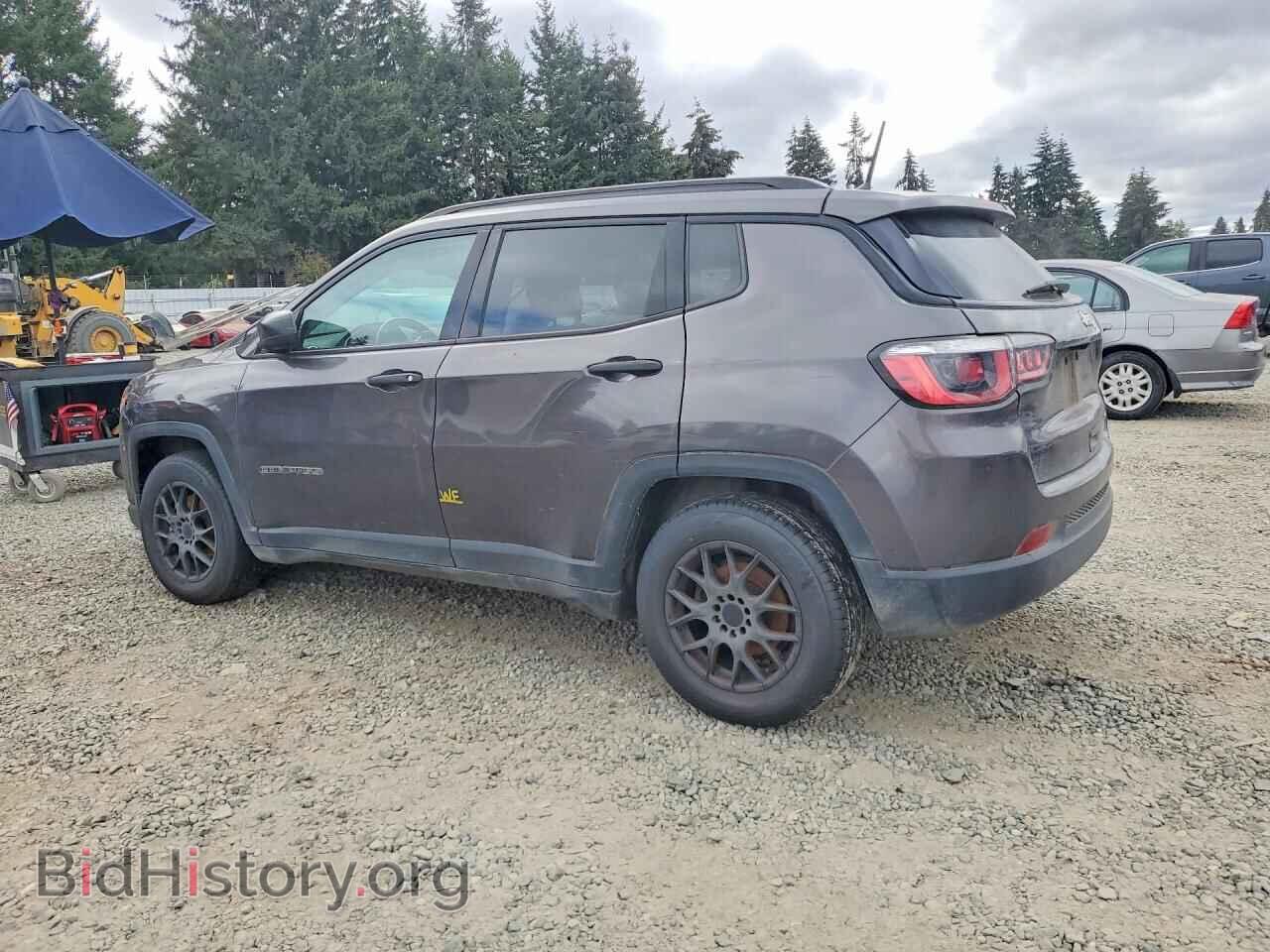 2018 JEEP COMPASS - VIN: 3C4NJCAB2JT123453 - Photo 2