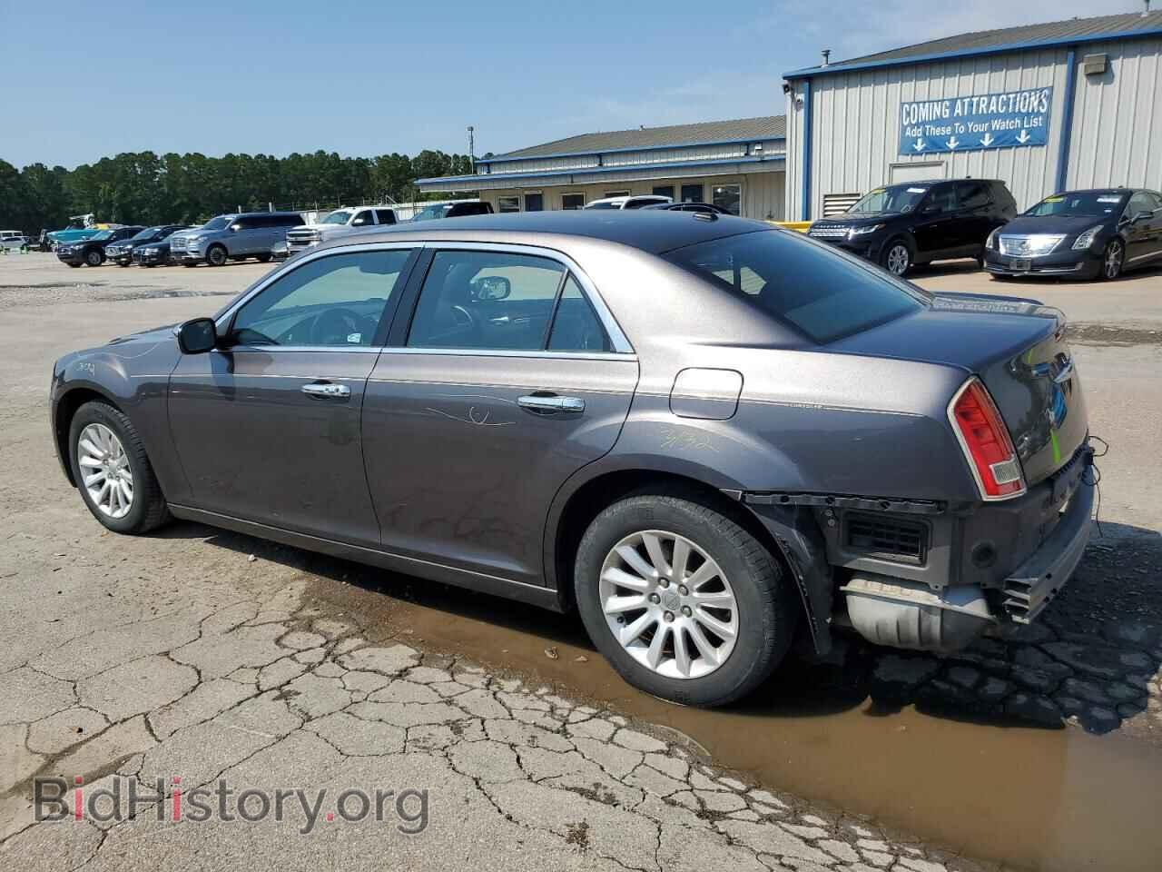 2013 CHRYSLER 300 - VIN: 2C3CCAAG1DH574697 - Фото 2