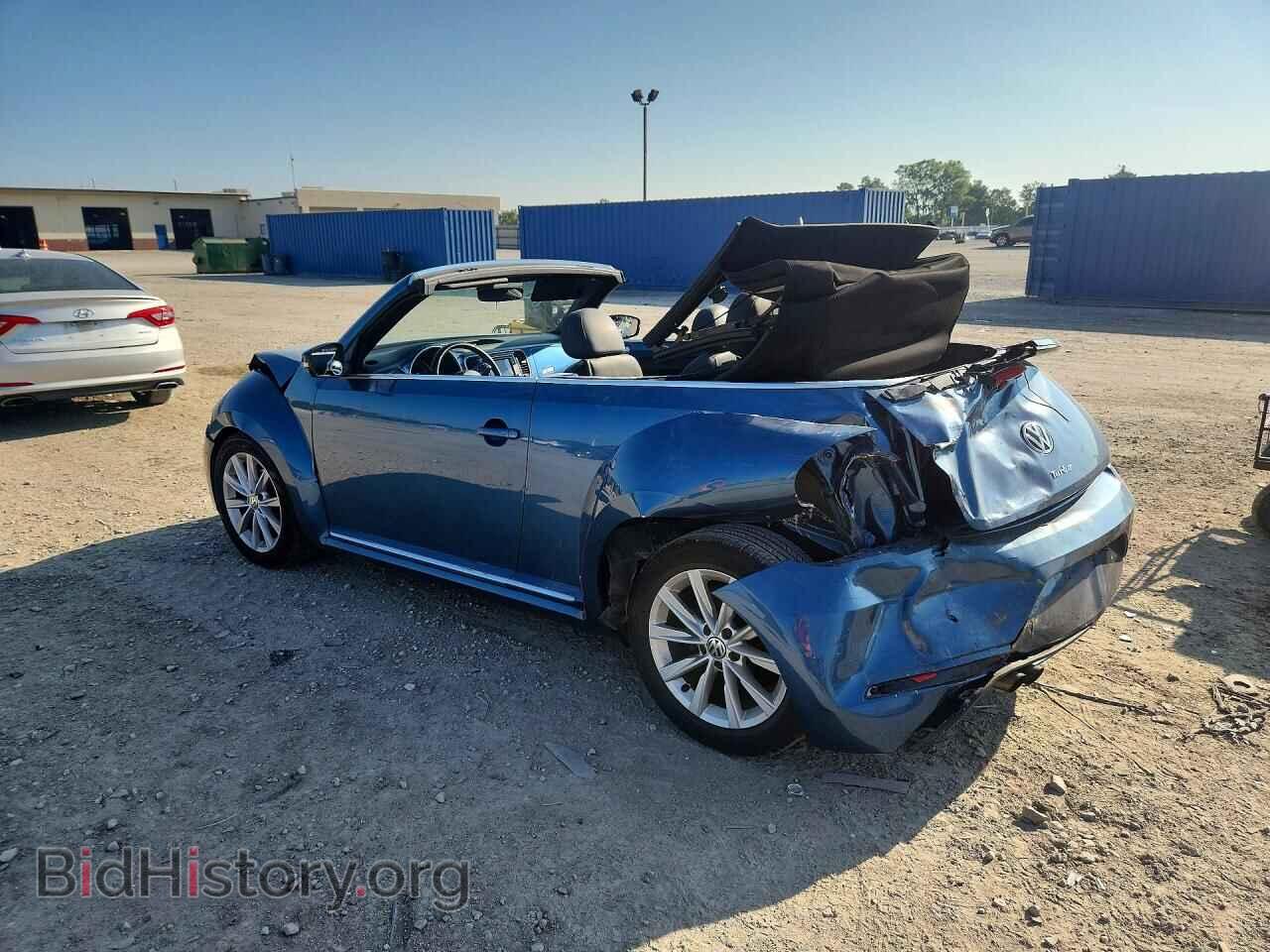 2017 VOLKSWAGEN BEETLE - VIN: 3VW517AT9HM805067 - Фото 2