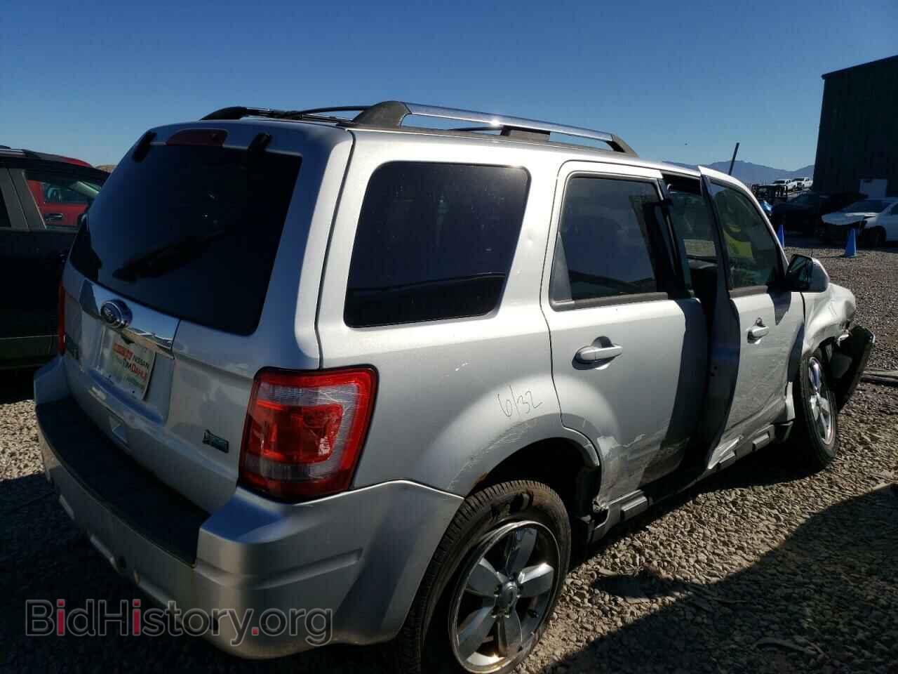 2011 FORD ESCAPE - VIN: 1FMCU9EG5BKB69459 - Фото 3