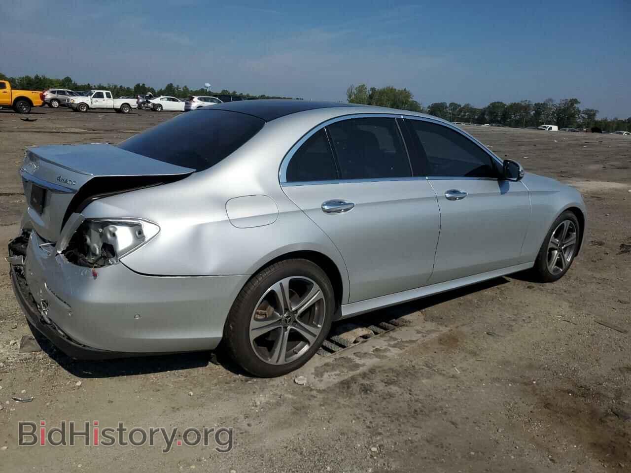 2018 MERCEDES-BENZ E-CLASS - VIN: WDDZF4KB2JA423188 - Фото 3