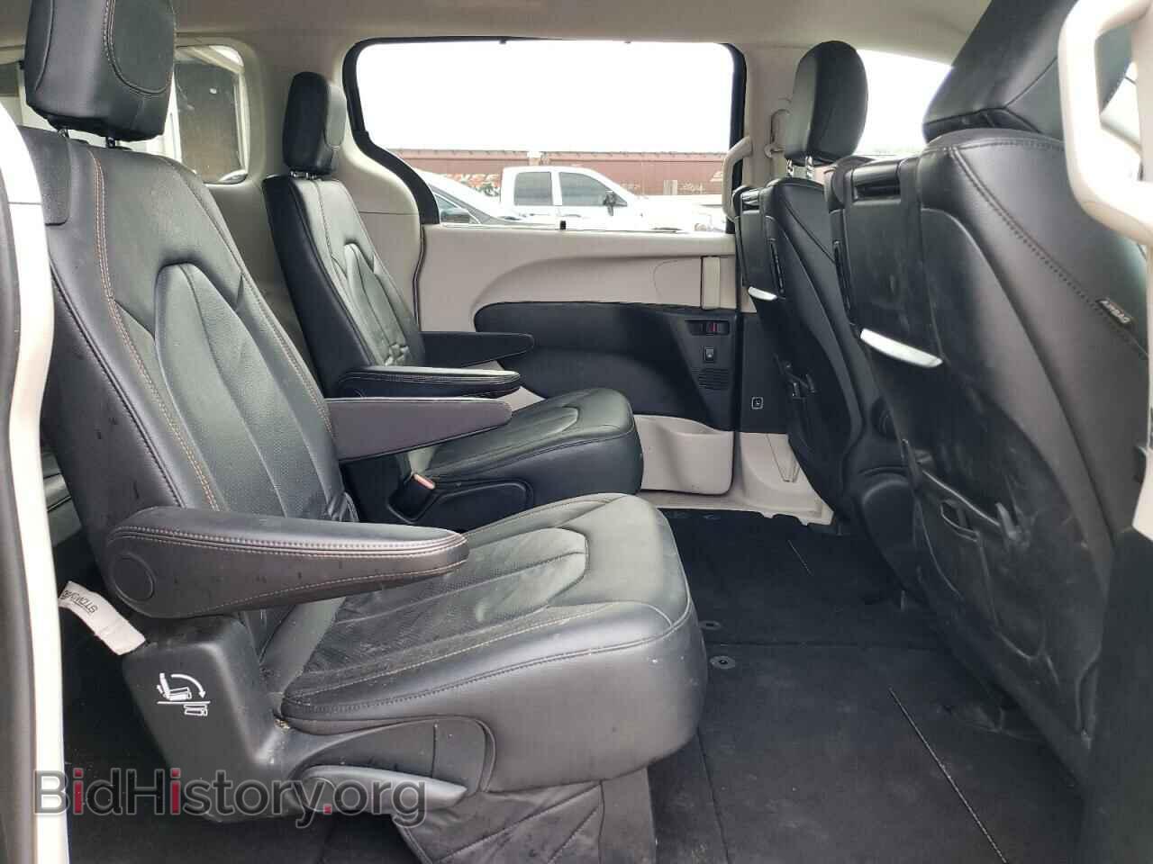 2018 CHRYSLER PACIFICA - VIN: 2C4RC1EG8JR261040 - Фото 11