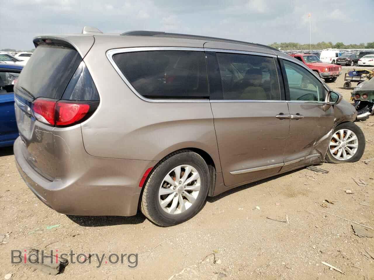 2017 CHRYSLER PACIFICA - VIN: 2C4RC1BG8HR537957 - Photo 3