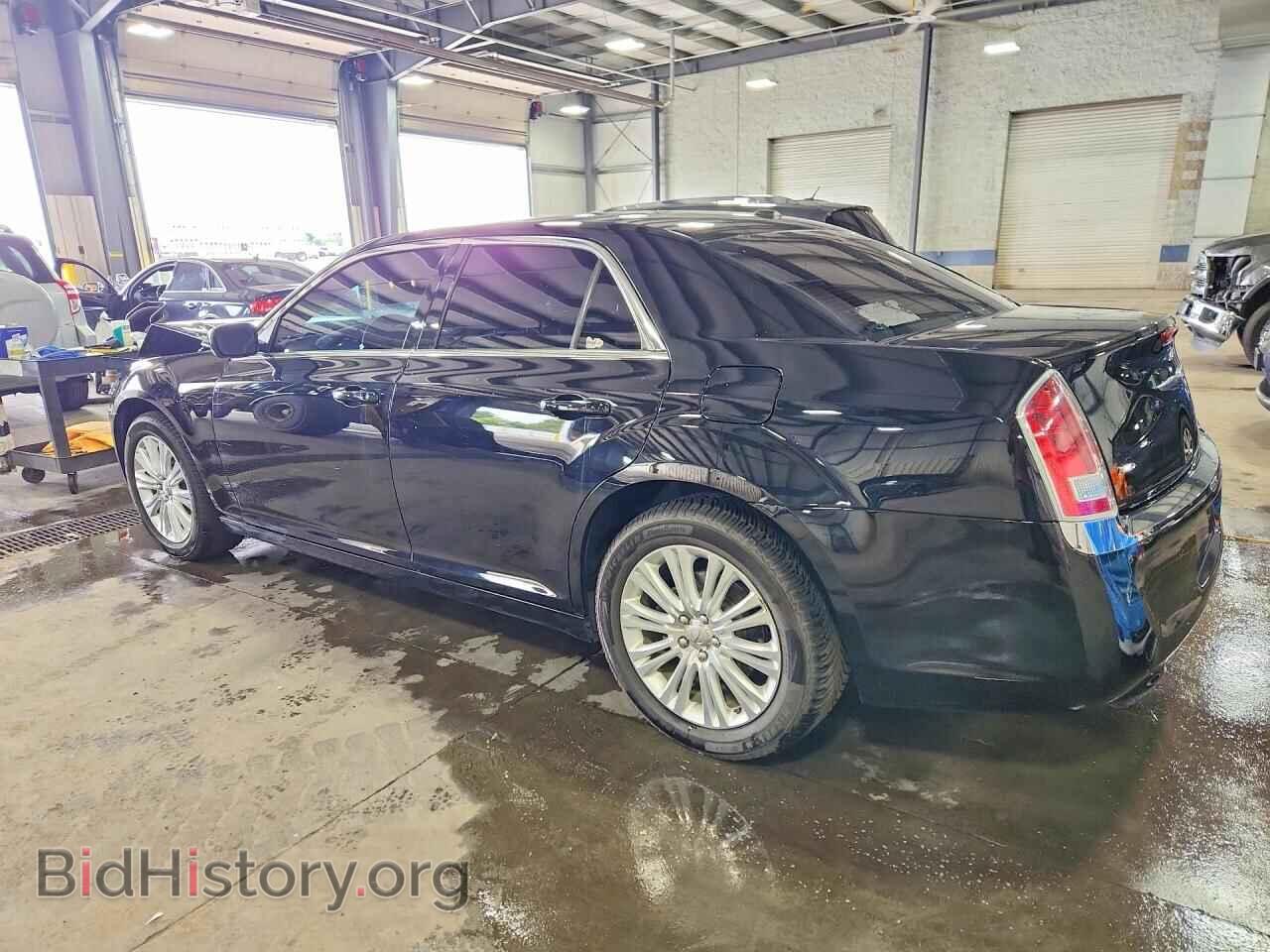 2013 CHRYSLER 300 - VIN: 2C3CCARG3DH739489 - Photo 2