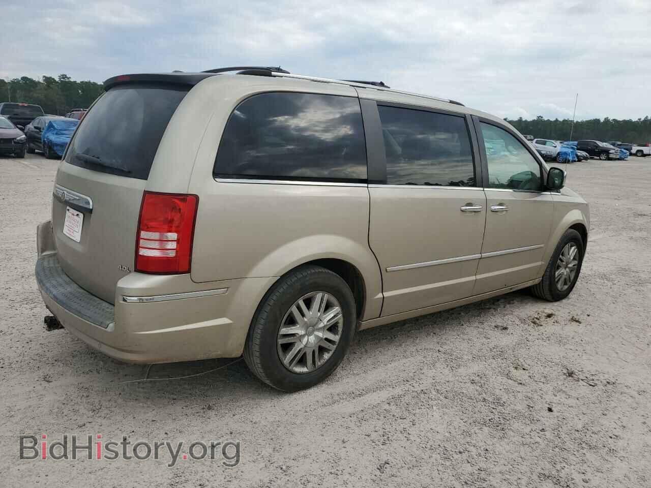 2008 CHRYSLER MINIVAN - VIN: 2A8HR64X58R835699 - Фото 3