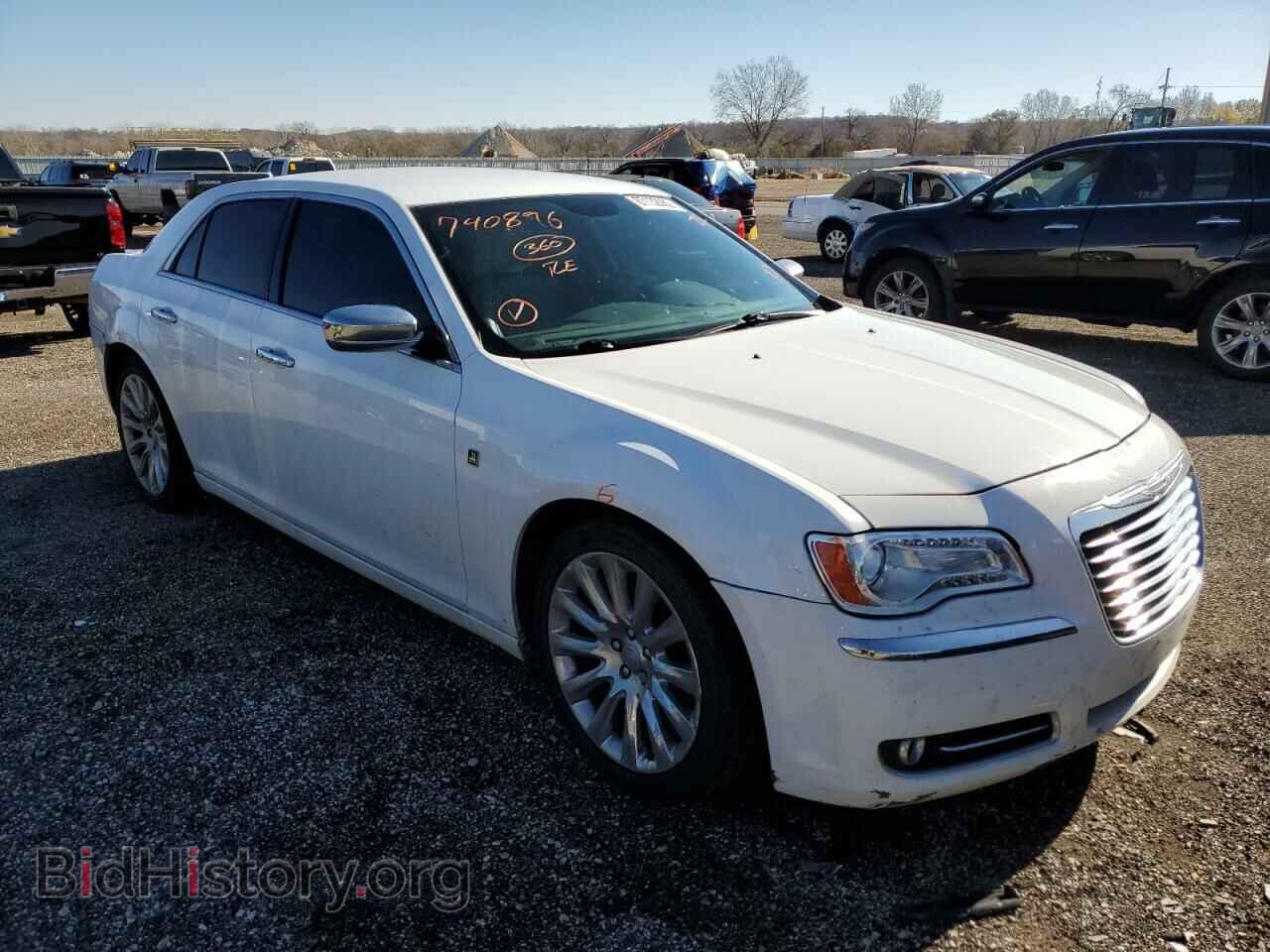 Фотография 2C3CCAAG5DH740896 - CHRYSLER 300 2013