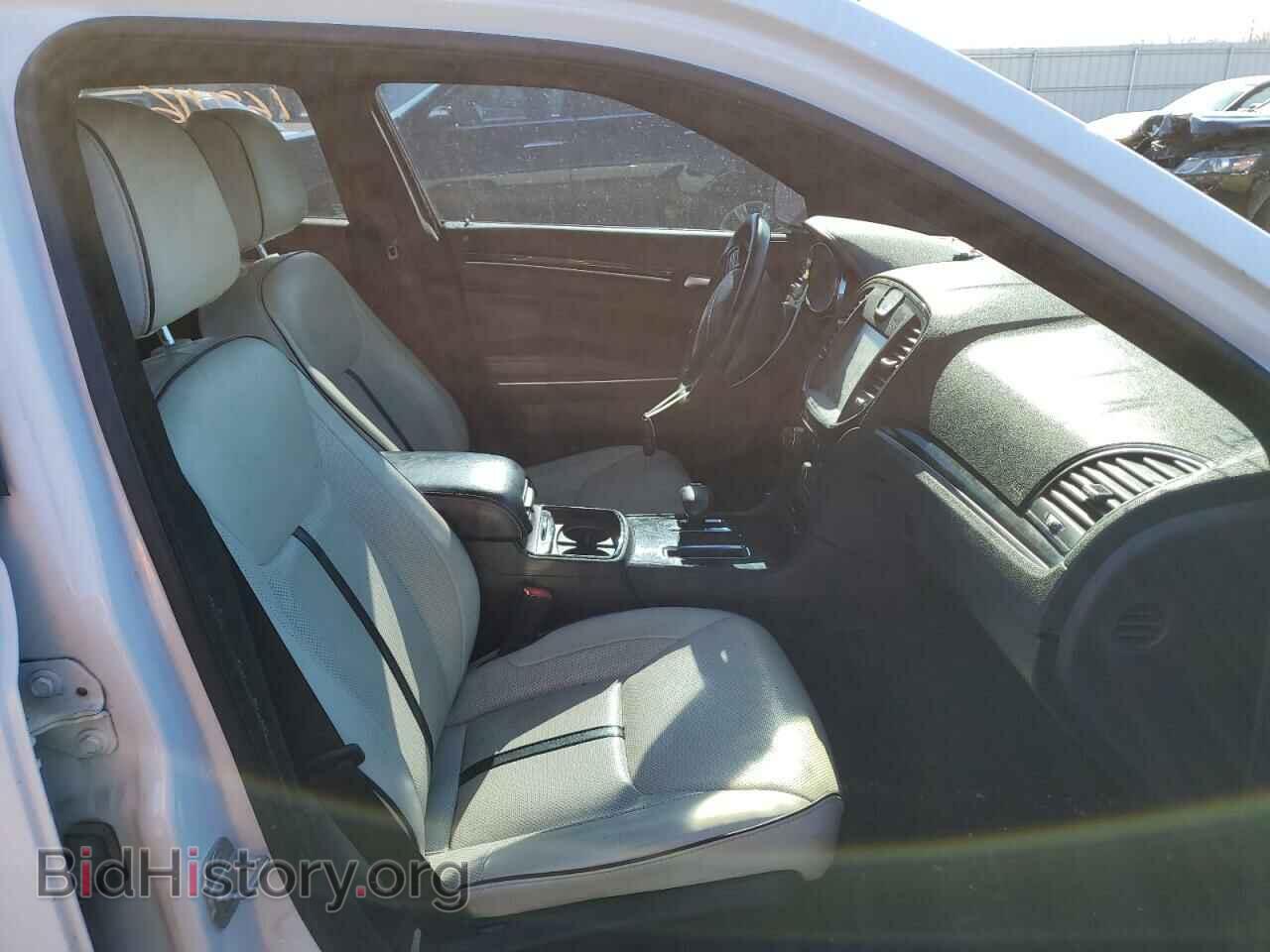2013 CHRYSLER 300 - VIN: 2C3CCAAG5DH740896 - Фото 5