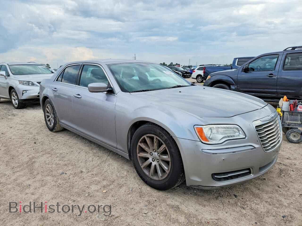 2014 Chrysler 300 (VIN 2C3CCAAG4EH283161) — photo 4 of 12