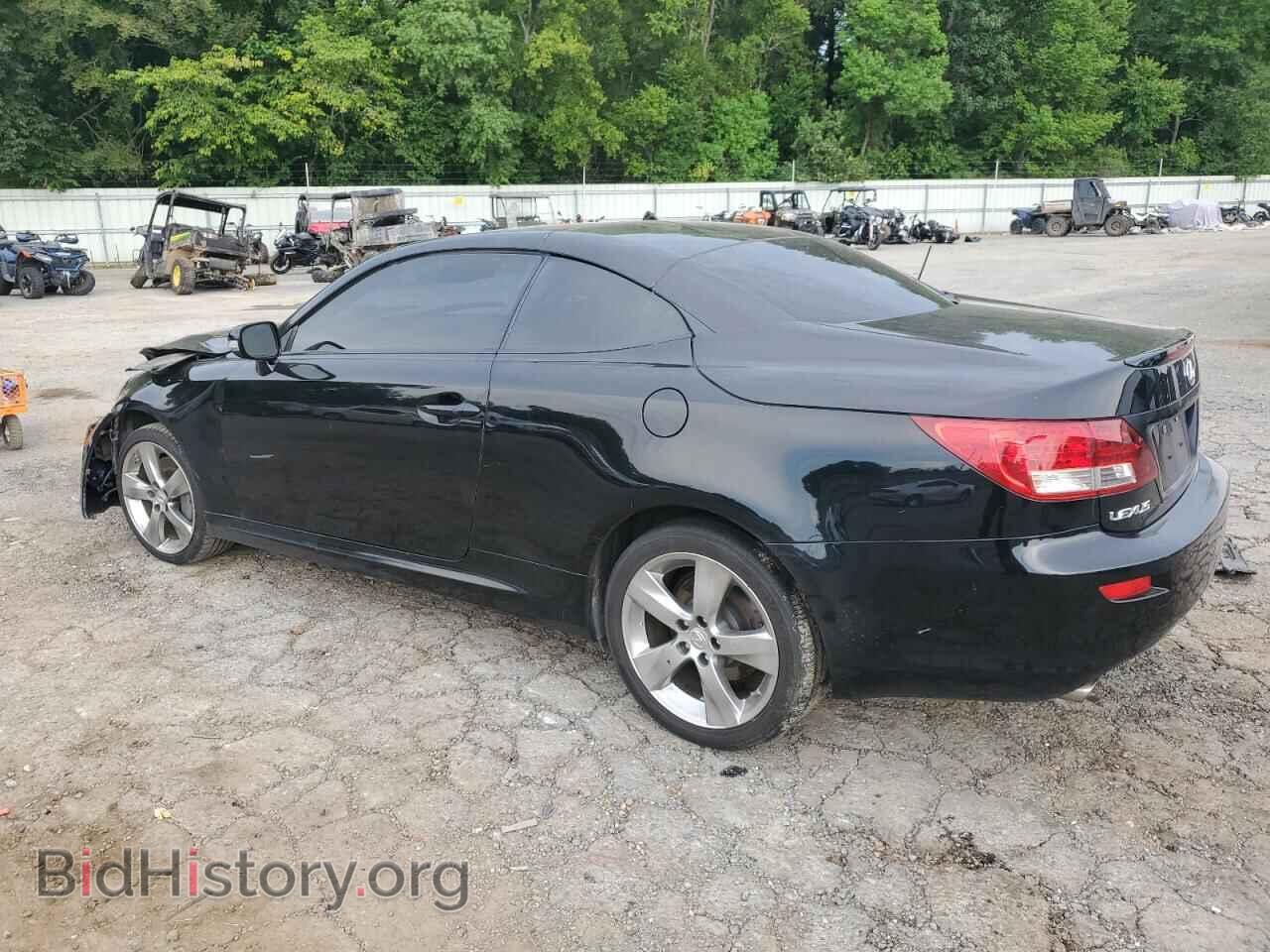 2010 LEXUS IS - VIN: JTHFE2C21A2500712 - Photo 2