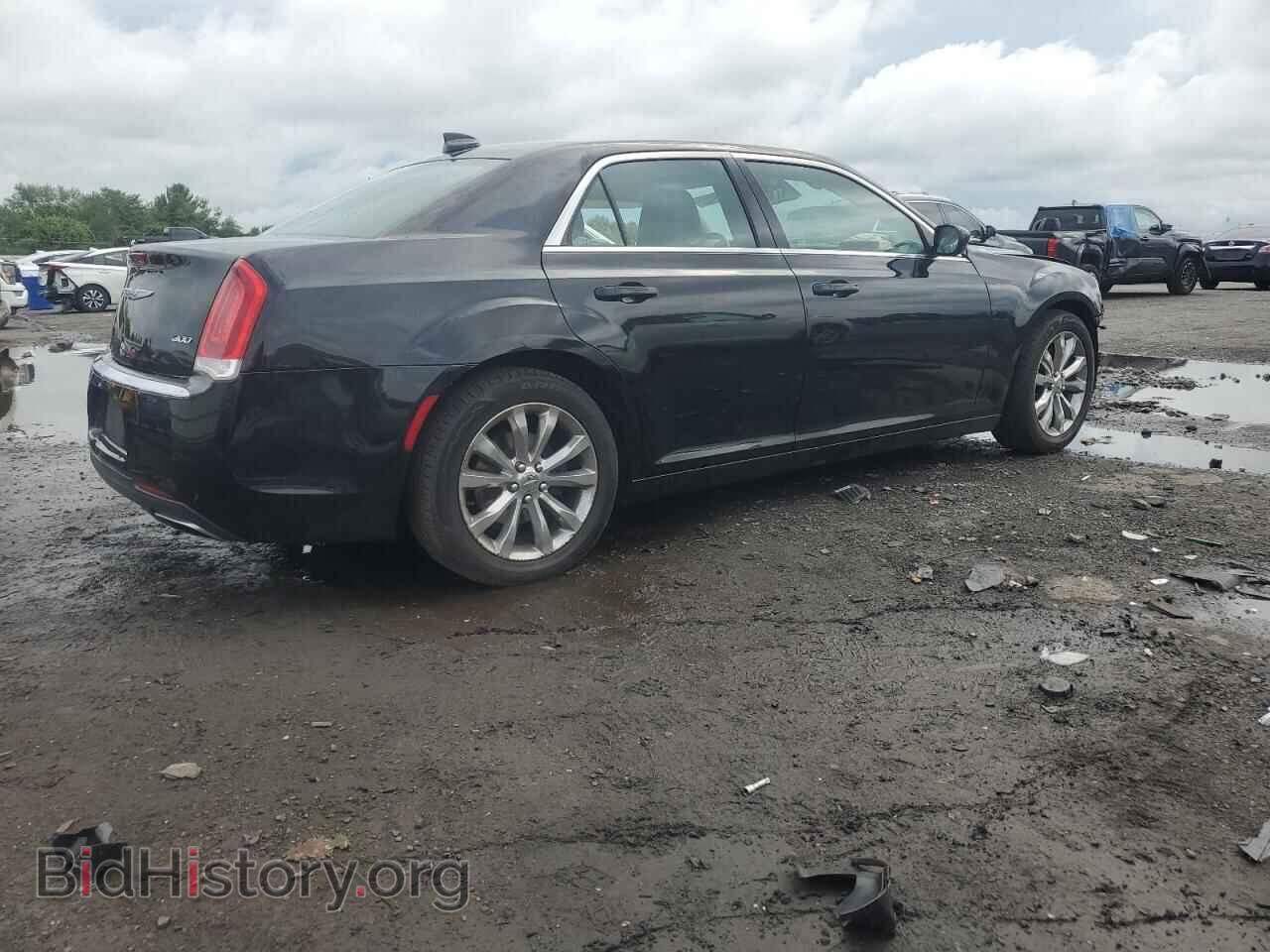 2018 CHRYSLER 300 - VIN: 2C3CCARG5JH269199 - Фото 3