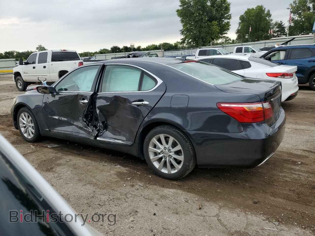 2011 LEXUS LS460 - VIN: JTHCL5EF4B5011408 - Photo 2