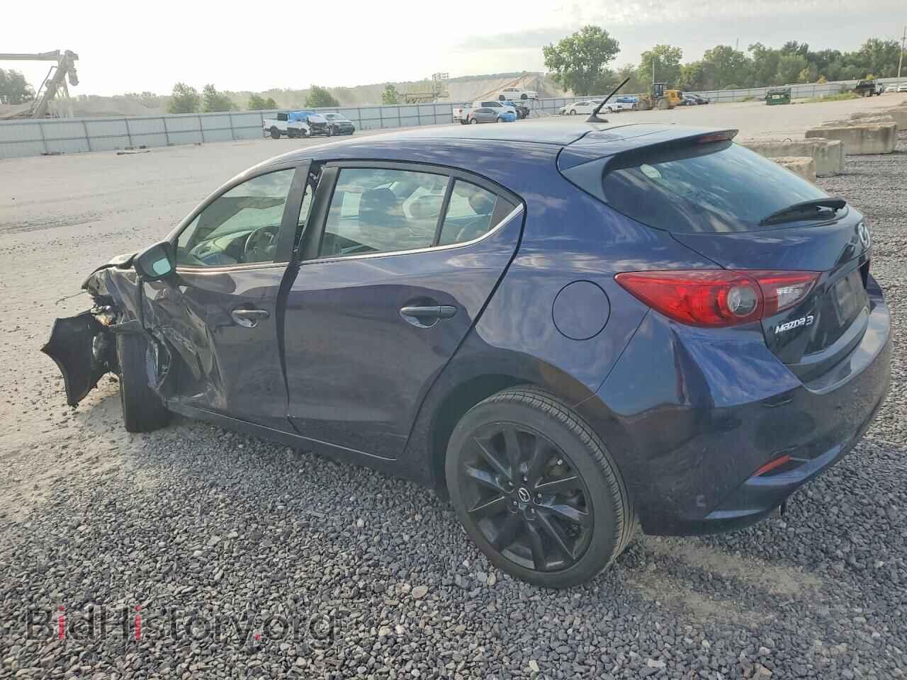 2018 MAZDA 3 - VIN: 3MZBN1L38JM255206 - Фото 2
