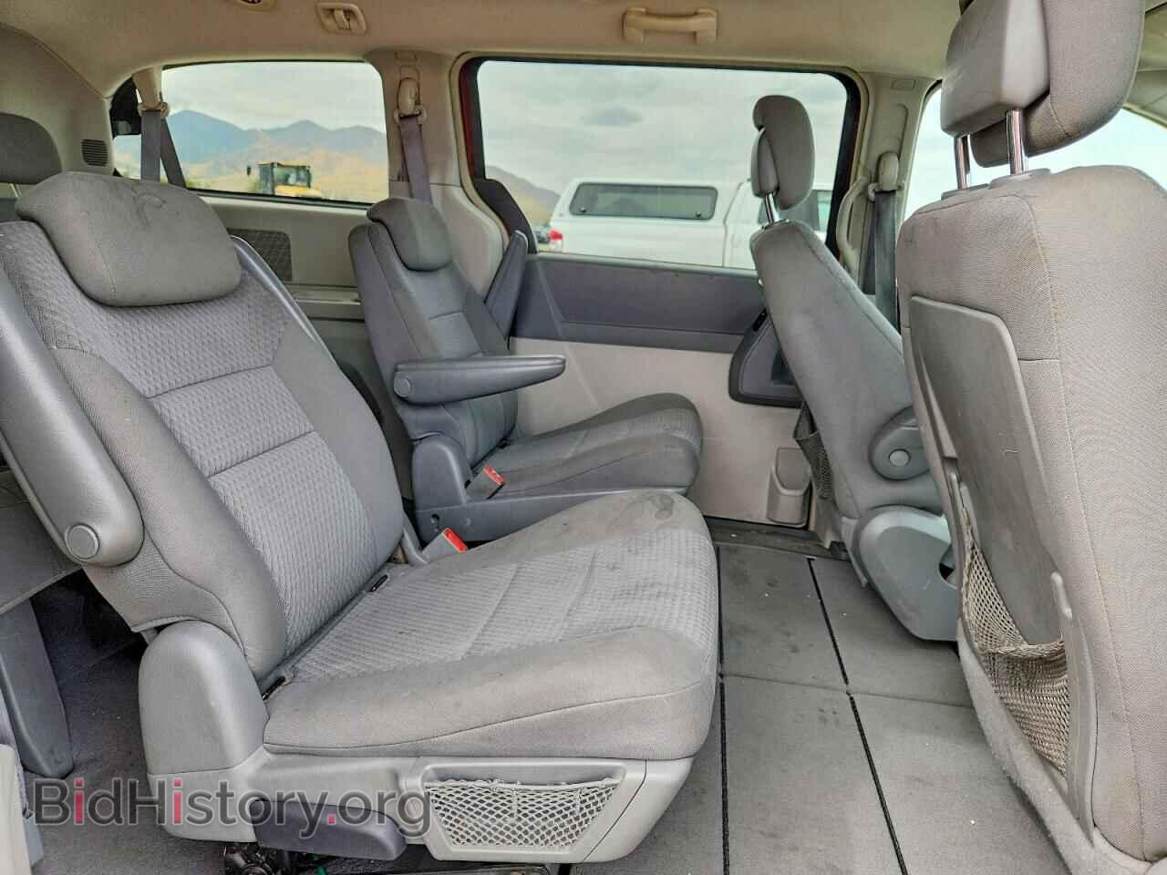 2010 DODGE CARAVAN - VIN: 2D4RN5D15AR352767 - Photo 11