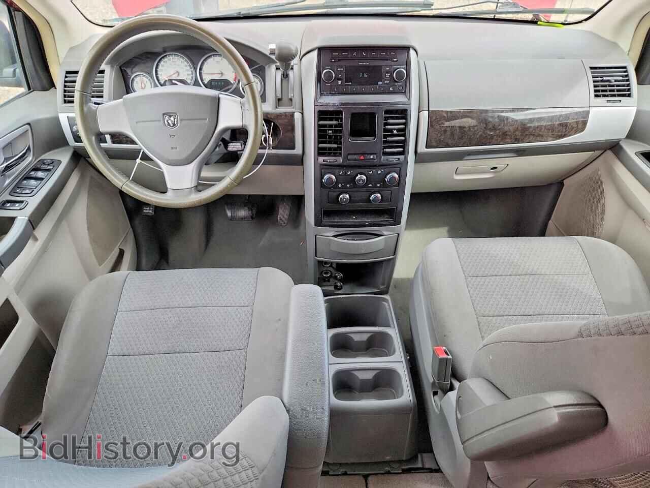 2010 DODGE CARAVAN - VIN: 2D4RN5D15AR352767 - Photo 8