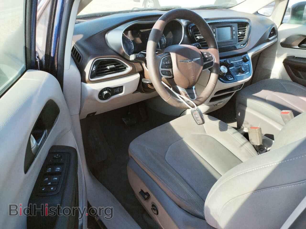 2017 CHRYSLER PACIFICA - VIN: 2C4RC1DG3HR522828 - Photo 9