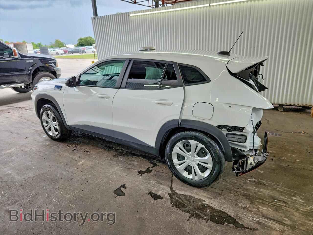 2025 CHEVROLET TRAX - VIN: KL77LFEP8SC197738 - Photo 2