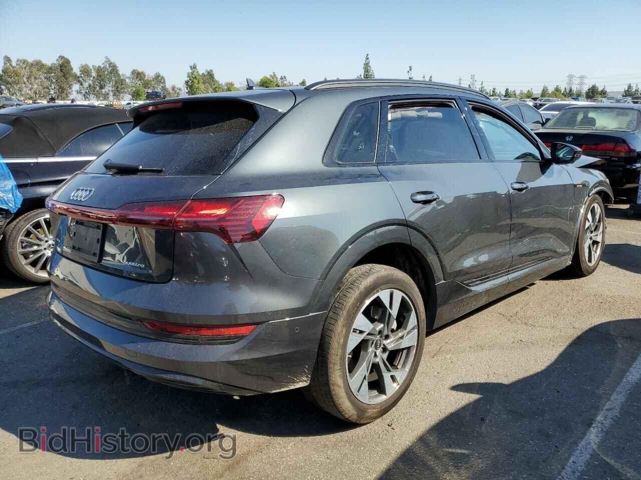 2022 AUDI E-TRON - VIN: WA1AAAGE1NB040506 - Фото 3