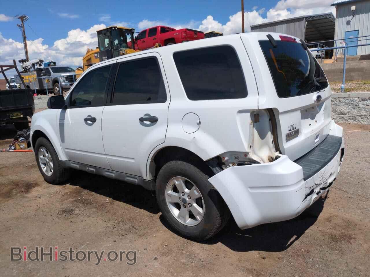 2010 FORD ESCAPE - VIN: 1FMCU9C70AKB18971 - Фото 2