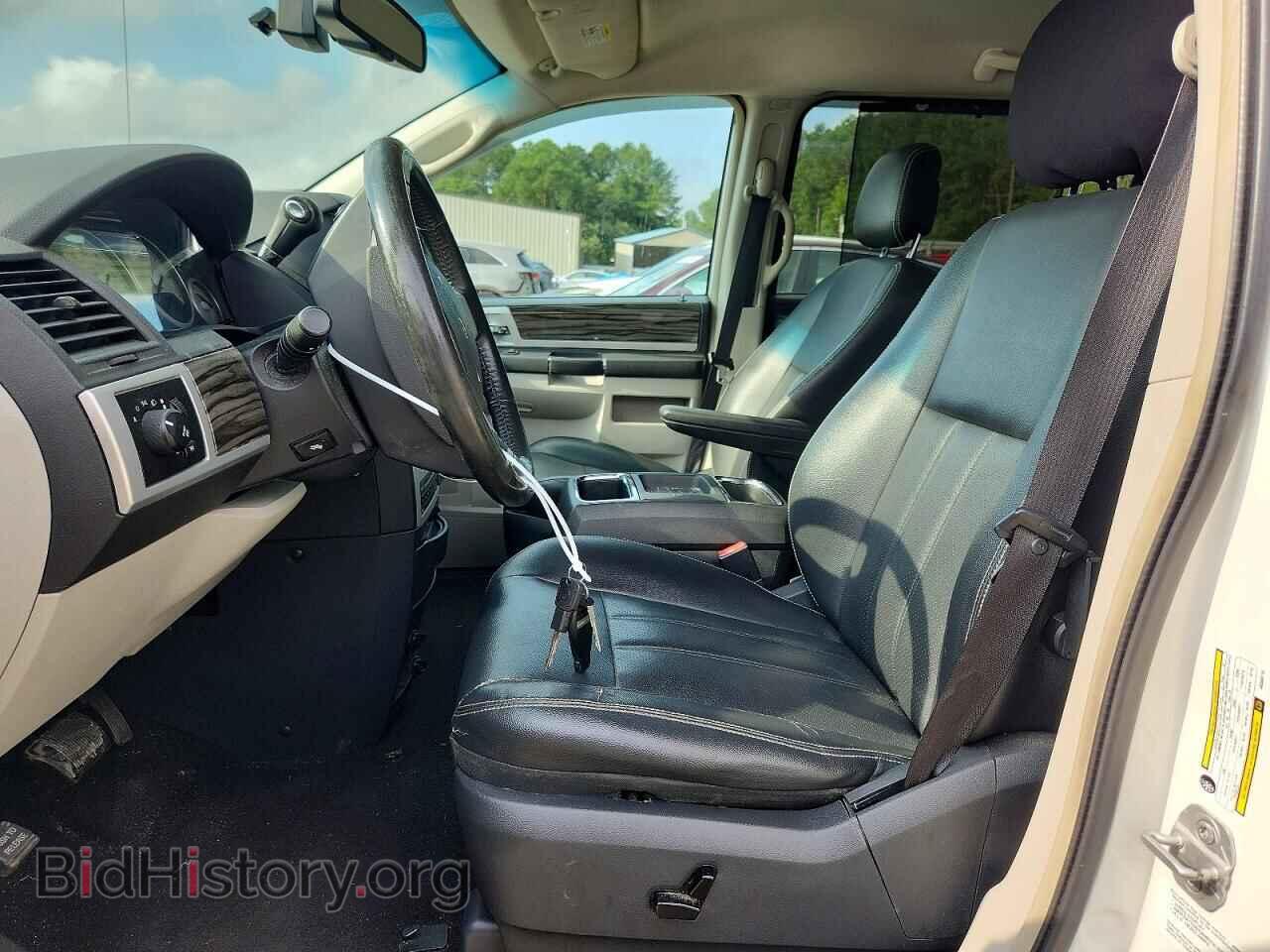 2010 CHRYSLER MINIVAN - VIN: 2A4RR8DXXAR366715 - Photo 7