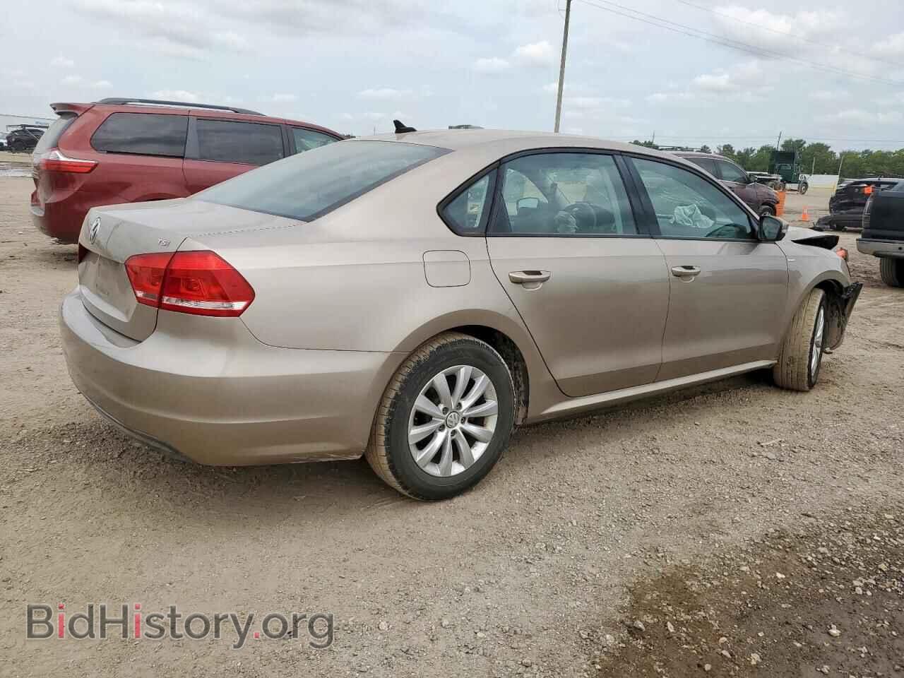 2015 VOLKSWAGEN PASSAT - VIN: 1VWAT7A35FC057232 - Фото 3