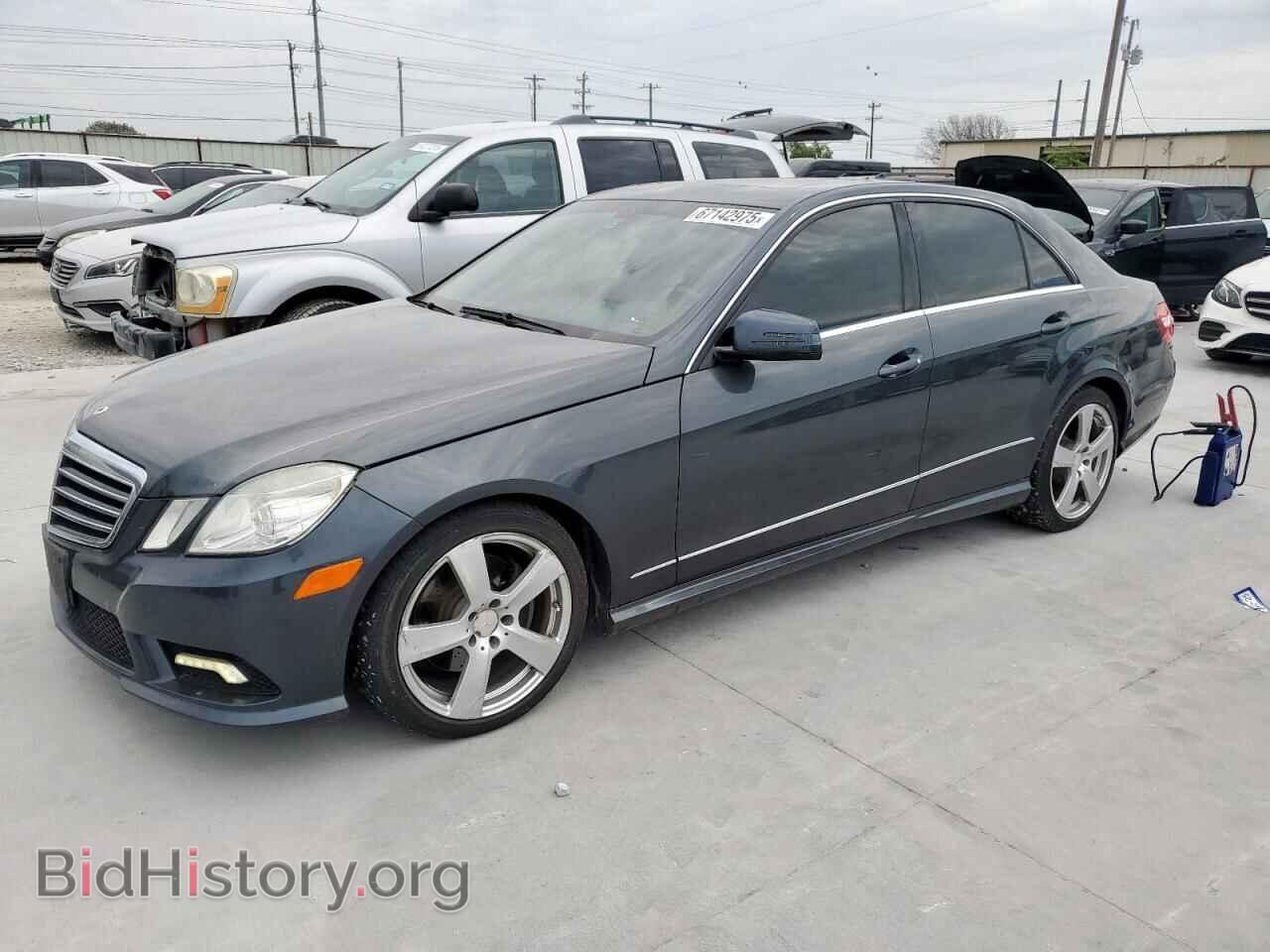 Photo WDDHF8HB8BA350162 - MERCEDES-BENZ E-CLASS 2011
