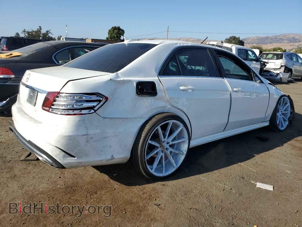 2014 MERCEDES-BENZ E-CLASS - VIN: WDDHF5KB5EB063206 - Фото 3