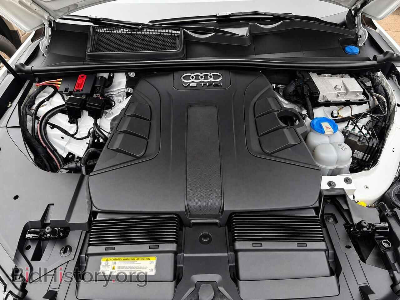 2017 AUDI Q7 - VIN: WA1AAAF70HD034949 - Photo 7