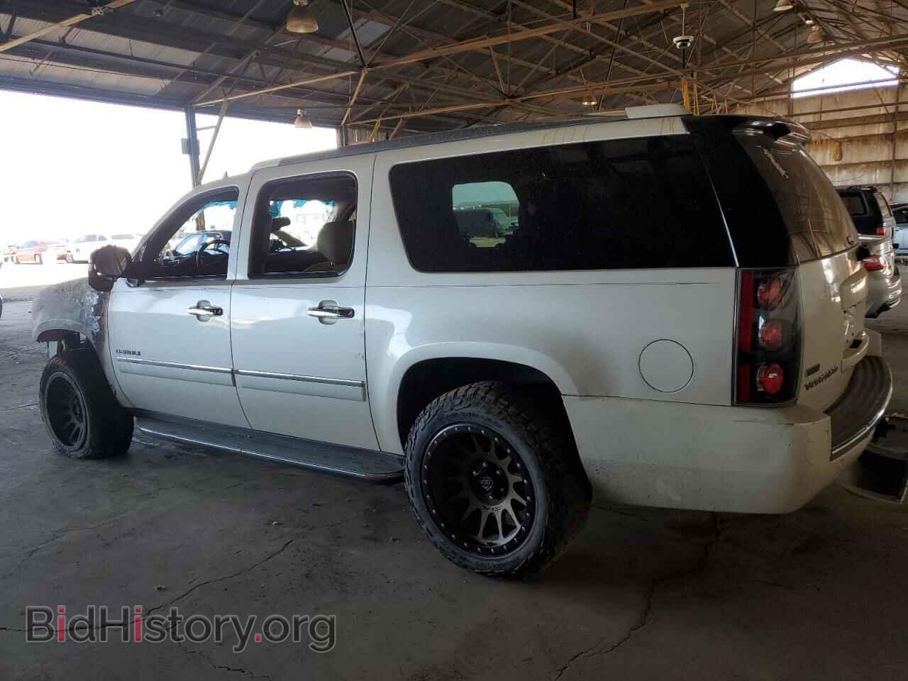 2011 GMC YUKON - VIN: 1GKS2MEF1BR186724 - Фото 2