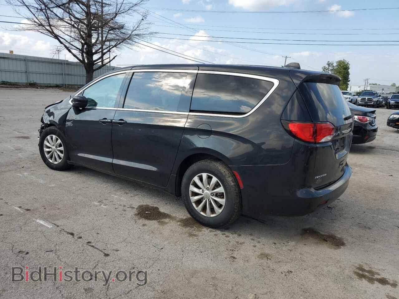 2017 CHRYSLER PACIFICA - VIN: 2C4RC1DG4HR532168 - Фото 2